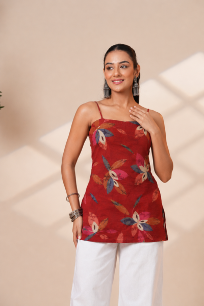 Women Rust Red Printed Shoulder Strap Cotton Short Kurti
