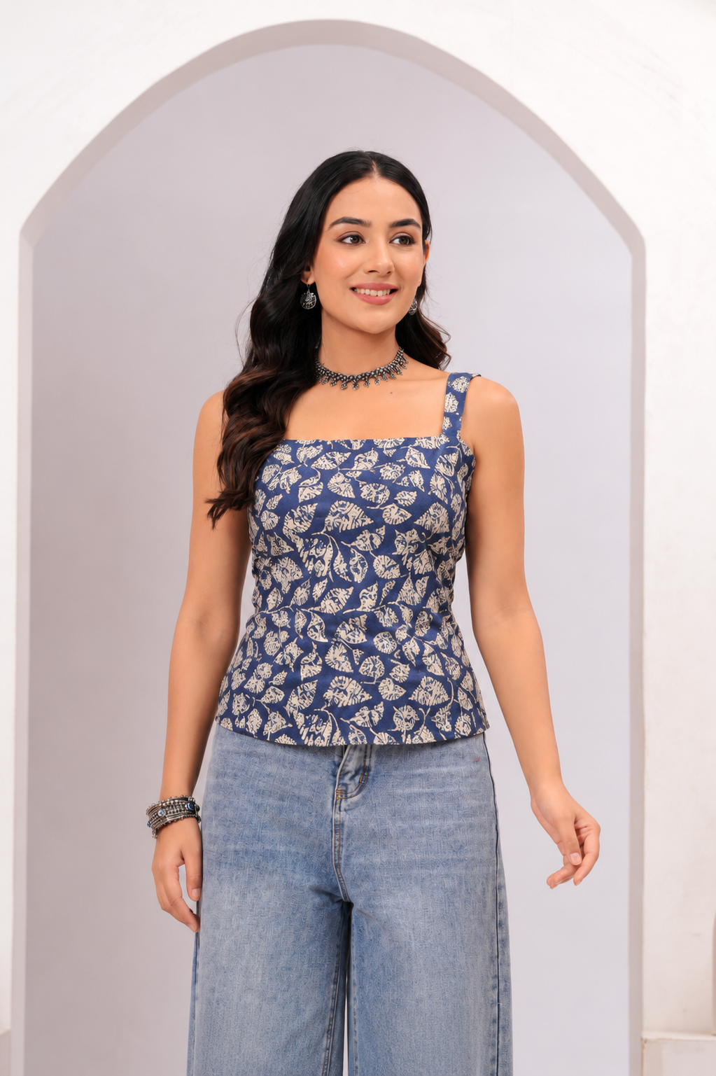 Blue Leaf Printed Cotton Sleeveless Corset Top - Image 5