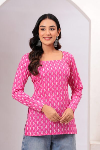 Women Pink Printed Cotton Top with Square Neck and Full Sleeves