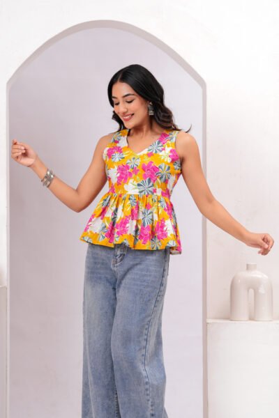 Women Floral Printed Sleeveless Peplum Top