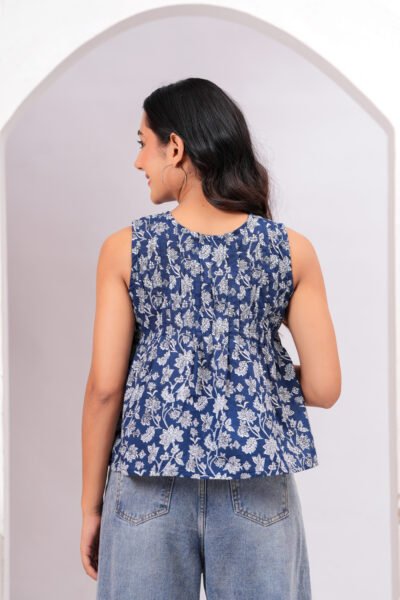 Women Blue Floral Printed Sleeveless Cotton Peplum Top