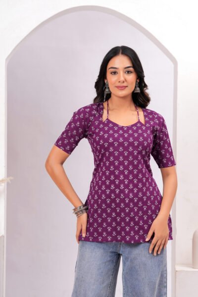 Women Purple Floral Printed Sweetheart Neck Cotton Short Kurti