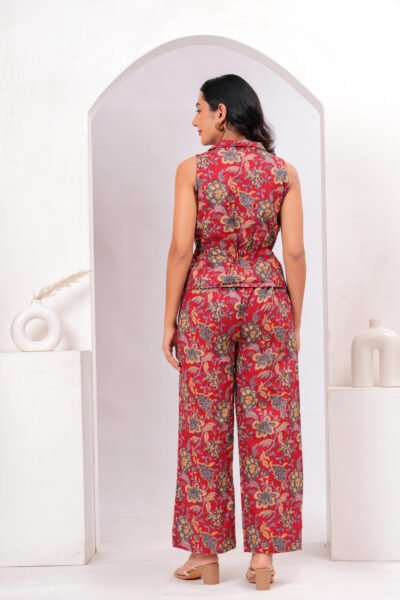Women Red Floral Printed Sleeveless Cotton Co-Ord Set